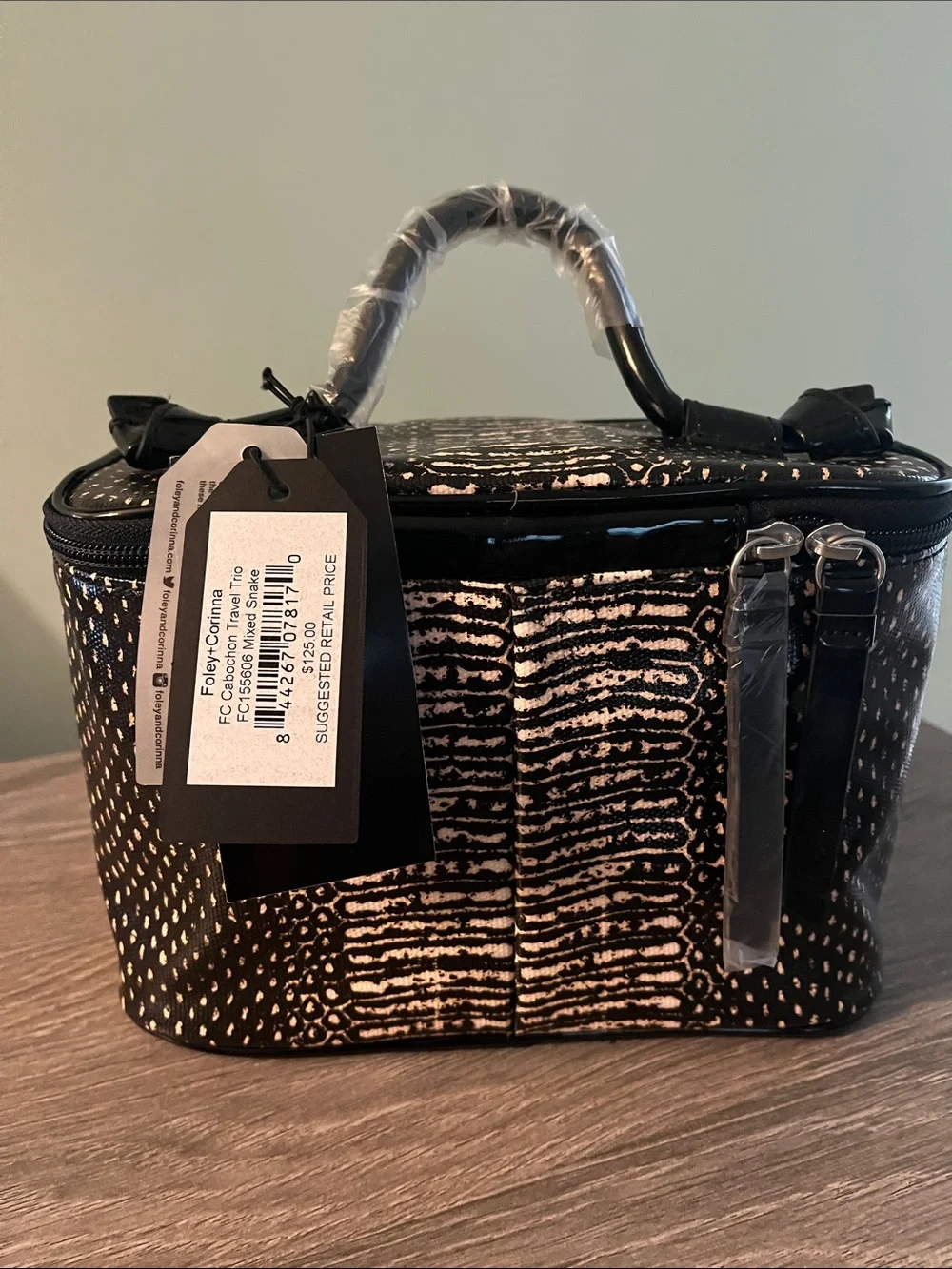 Foley and Corinna Set of 3 Textured Travel Cosmetic Bags NWT